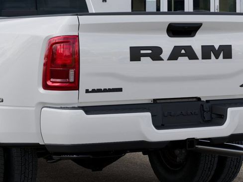 New 2026 RAM 3500 Laramie AWD/4WD image 13