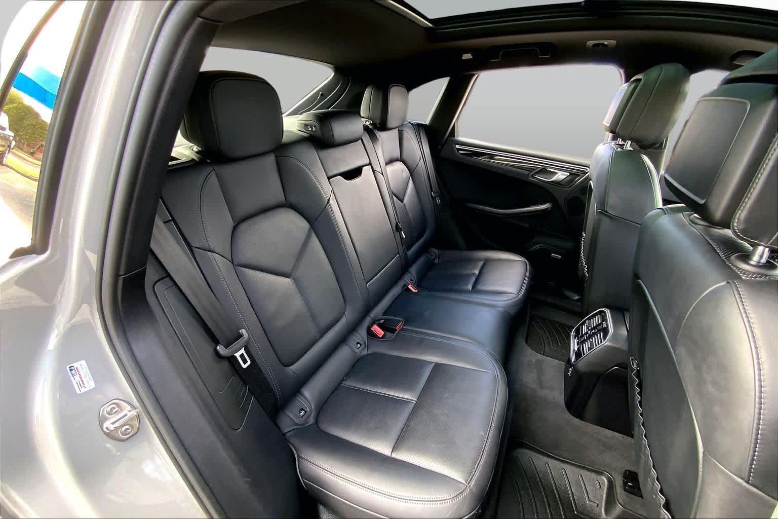 Used 2019 Porsche Macan AWD/4WD image 19