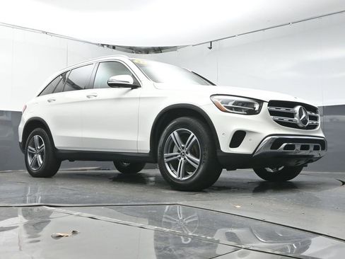 Used 2022 Mercedes-Benz GLC 300 w/ Premium Package Lite image 31
