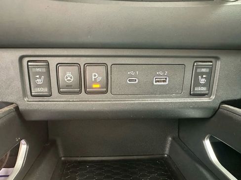 Used 2023 Nissan Frontier SV w/ SV Convenience Package image 33