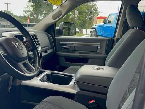 Used 2018 RAM 1500 Big Horn AWD/4WD image 12