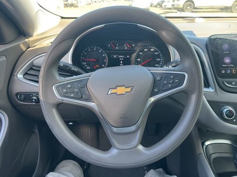 Used 2022 Chevrolet Malibu LT FWD image 12