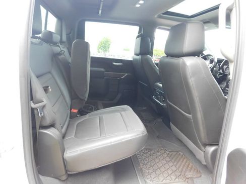 Used 2023 GMC Sierra 2500 Denali w/ Denali Ultimate Package AWD/4WD image 5
