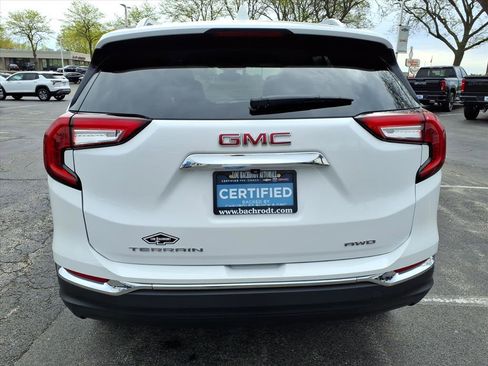 Used 2024 GMC Terrain SLT AWD/4WD image 6