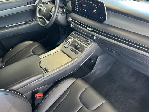 Used 2025 Hyundai Palisade SEL image 17