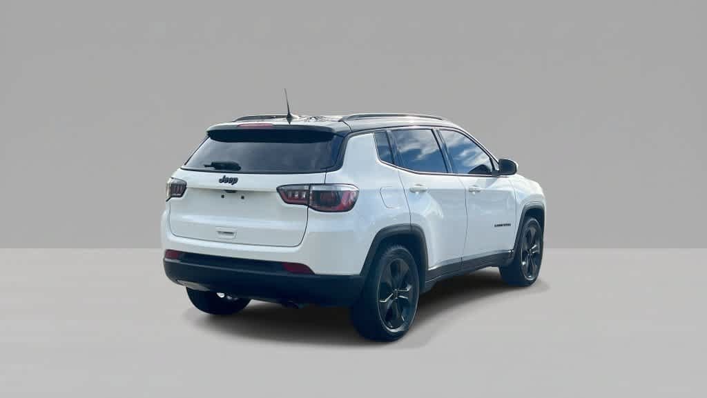 Used 2018 Jeep Compass Latitude w/ Popular Equipment Group FWD image 8