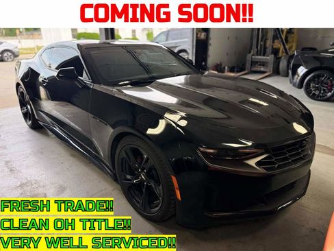 Used 2019 Chevrolet Camaro LT RWD image 1