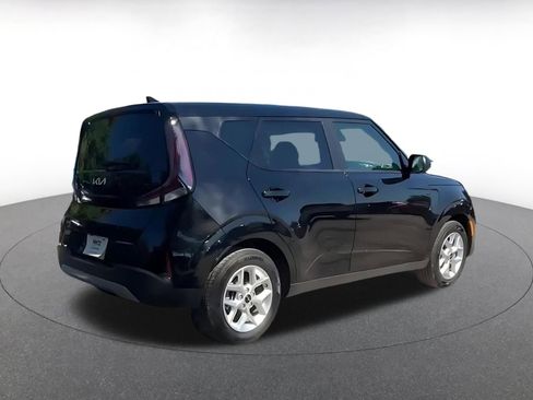 Used 2025 Kia Soul LX w/ LX Technology Package FWD image 15
