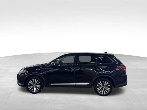 Used 2019 Mitsubishi Outlander AWD image 2