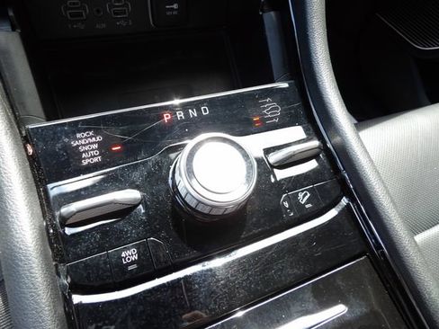 Used 2024 Jeep Grand Cherokee Overland w/ Adv Protech Group III AWD/4WD image 43