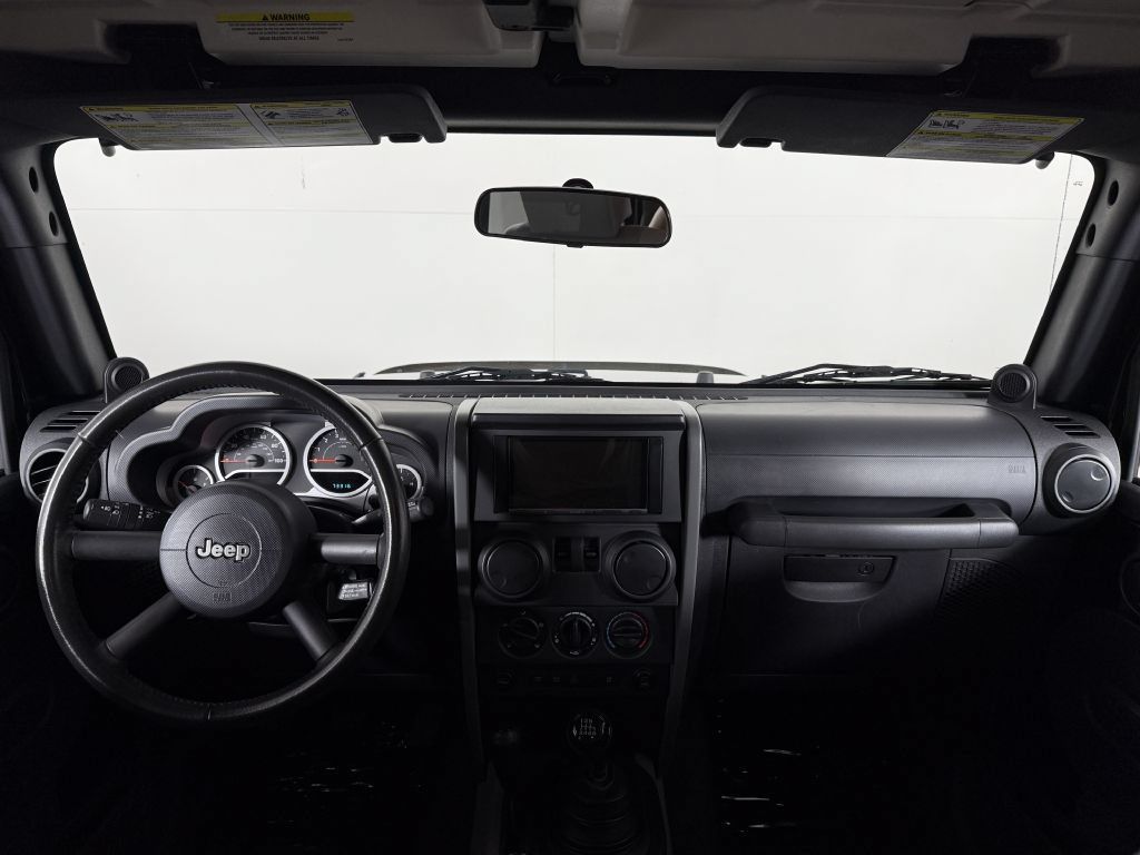 Used 2007 Jeep Wrangler Rubicon w/ Dual Top Group AWD/4WD image 13