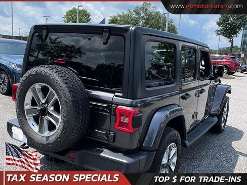 Used 2019 Jeep Wrangler Unlimited Sahara AWD/4WD image 7