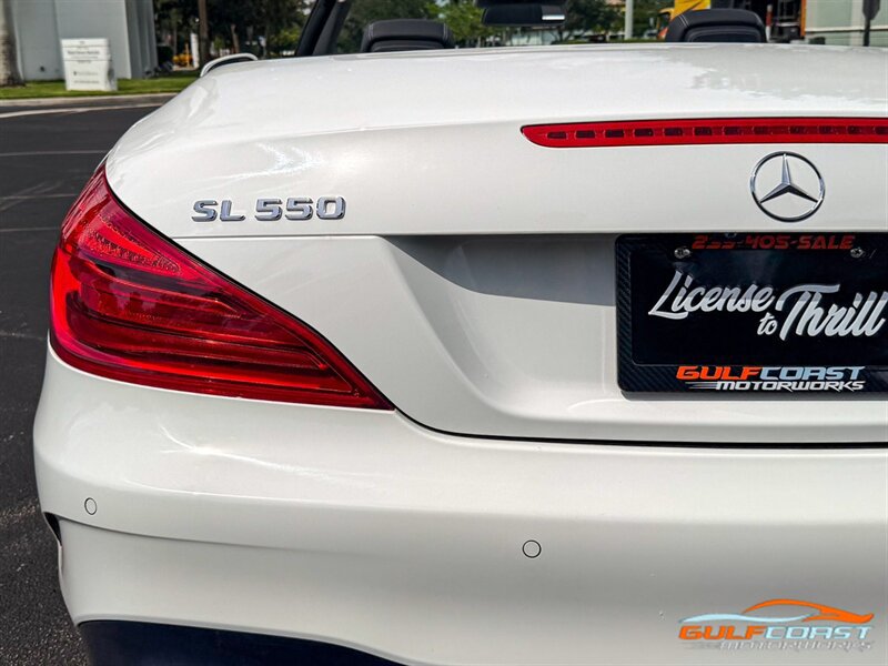 Used 2019 Mercedes-Benz SL 550 w/ Driver Assistance Package image 51