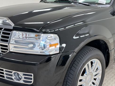 Used 2007 Lincoln Navigator 2WD image 12