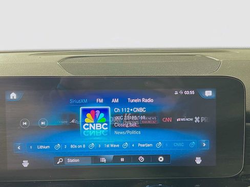 Used 2023 Mercedes-Benz GLB 250 4MATIC image 14