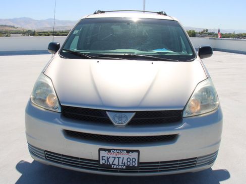 Used 2005 Toyota Sienna LE FWD image 7