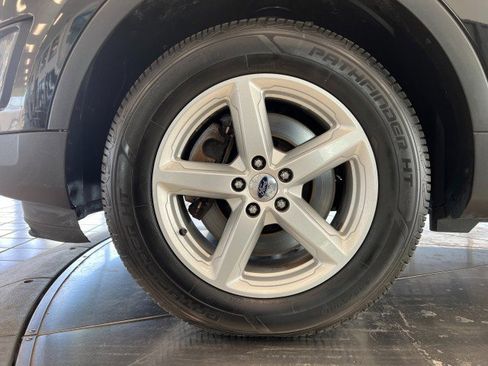 Used 2016 Ford Explorer XLT w/ Equipment Group 202A image 37