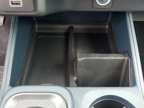 New 2025 Ford Maverick XL image 30