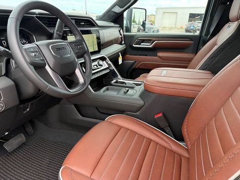 New 2026 GMC Sierra 2500 Denali Ultimate AWD/4WD image 18