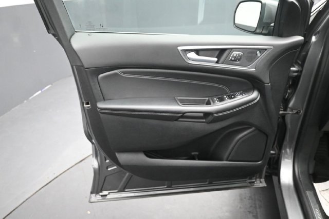 Certified 2024 Ford Edge Titanium AWD/4WD image 19