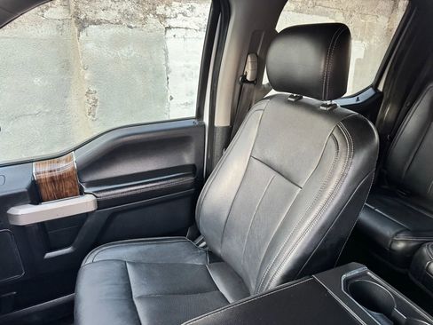 Used 2020 Ford F150 Lariat image 16