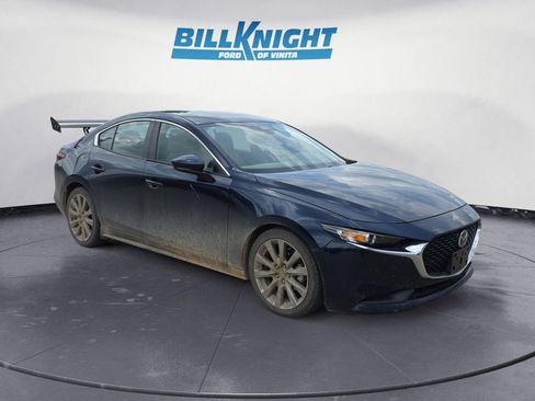 Used 2020 MAZDA MAZDA3 Sedan w/ Select Package FWD image 7
