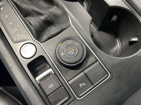 Used 2021 Volkswagen Atlas SE w/ Panoramic Sunroof Package image 20