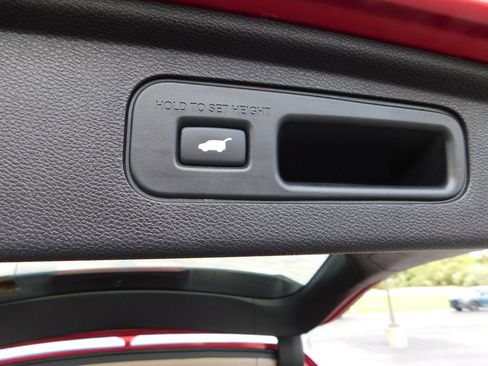 Certified 2022 Honda Odyssey Touring image 28