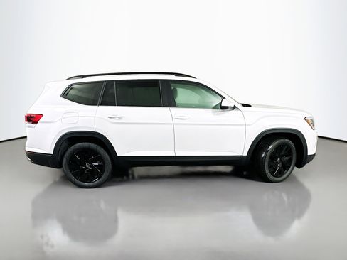 New 2026 Volkswagen Atlas SE image 8