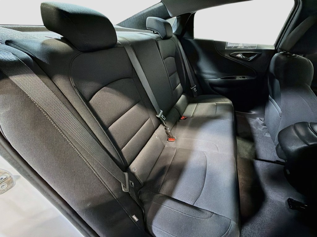 Used 2020 Chevrolet Malibu LS FWD image 24