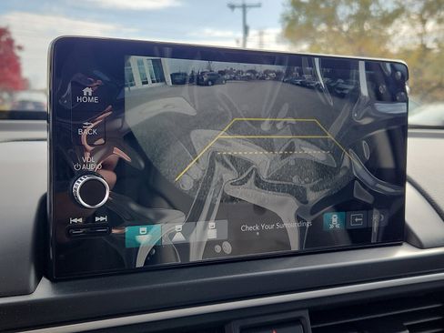 New 2025 Honda Pilot Touring image 14