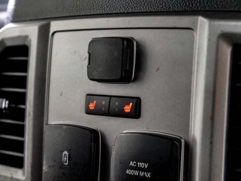 Used 2022 Ford F350 Lariat w/ Lariat Ultimate Package AWD/4WD image 31