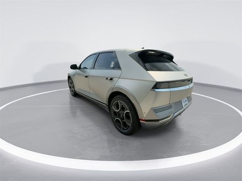 New 2024 Hyundai Ioniq 5 Limited image 8