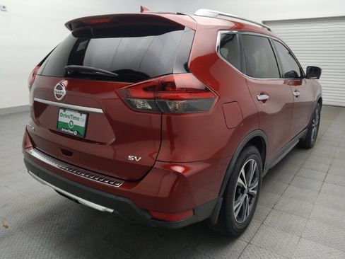 Used 2019 Nissan Rogue SV w/ Sun & Sound Touring Package FWD image 9