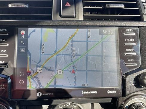 Used 2024 Toyota 4Runner TRD Off-Road image 18