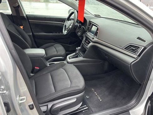 Used 2018 Hyundai Elantra SE w/ SE Connectivity Package 04 image 20