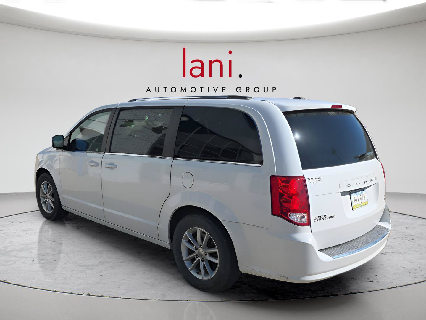 Used 2019 Dodge Grand Caravan SXT FWD image 6