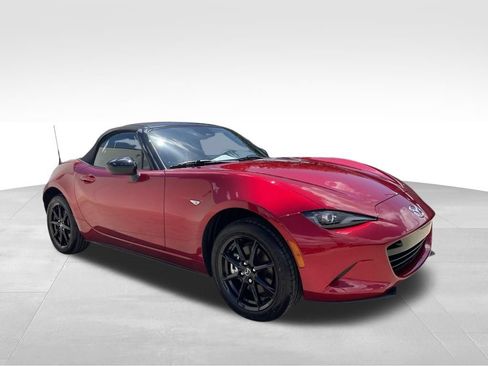 Used 2025 MAZDA MX-5 Miata Sport RWD image 3