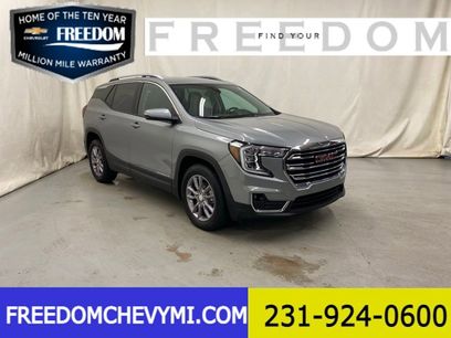 Used 2024 GMC Terrain SLT