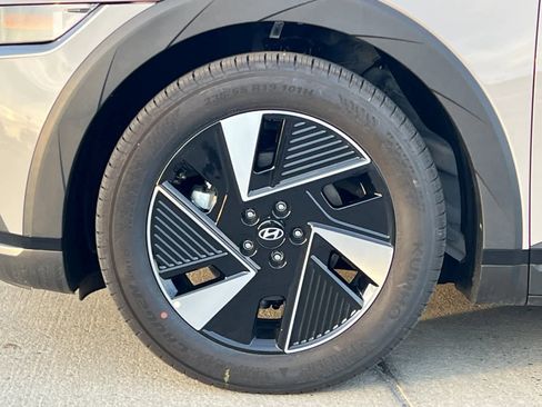 New 2026 Hyundai Ioniq 5 SE image 26