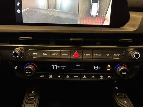 Certified 2023 Kia Telluride SX X-Line image 19