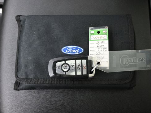 Used 2020 Ford F250 Lariat w/ Lariat Ultimate Package AWD/4WD image 20