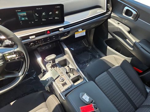 New 2026 Kia Sorento LX FWD image 22