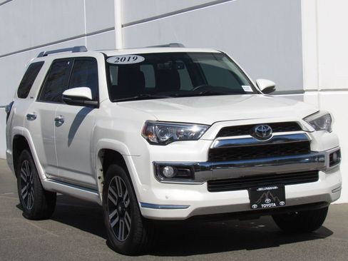 Used 2019 Toyota 4Runner Limited w/ Four Season Floor Mat Package image 2