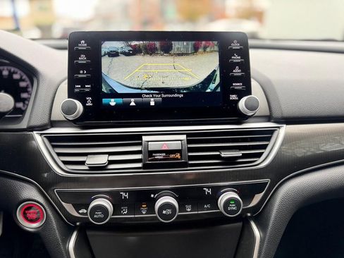 Used 2020 Honda Accord Sport image 14