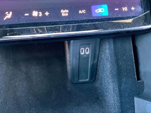 Used 2025 Jeep Wagoneer S Limited image 27