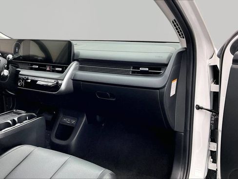 Used 2025 Hyundai Ioniq 5 SEL RWD image 17