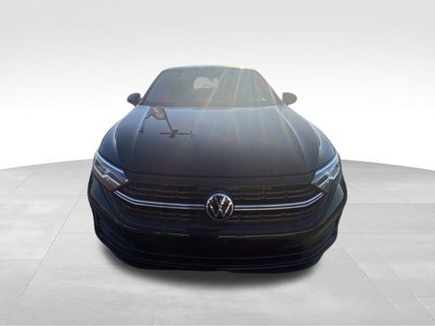 Used 2024 Volkswagen Jetta Sport image 14