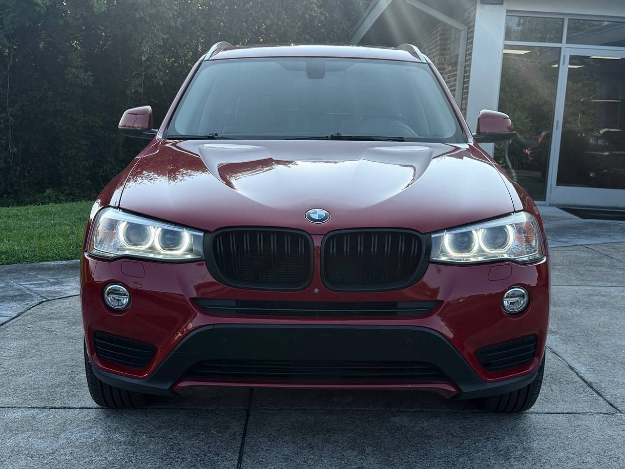 Used 2017 BMW X3 sDrive28i RWD image 2