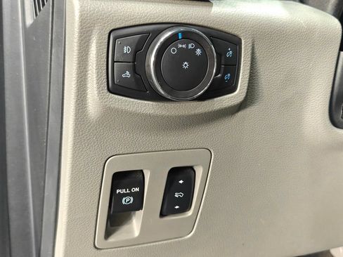 Used 2018 Ford F150 XLT w/ Equipment Group 302A Luxury RWD image 11